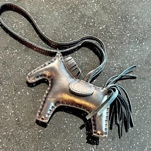 Hermes horse